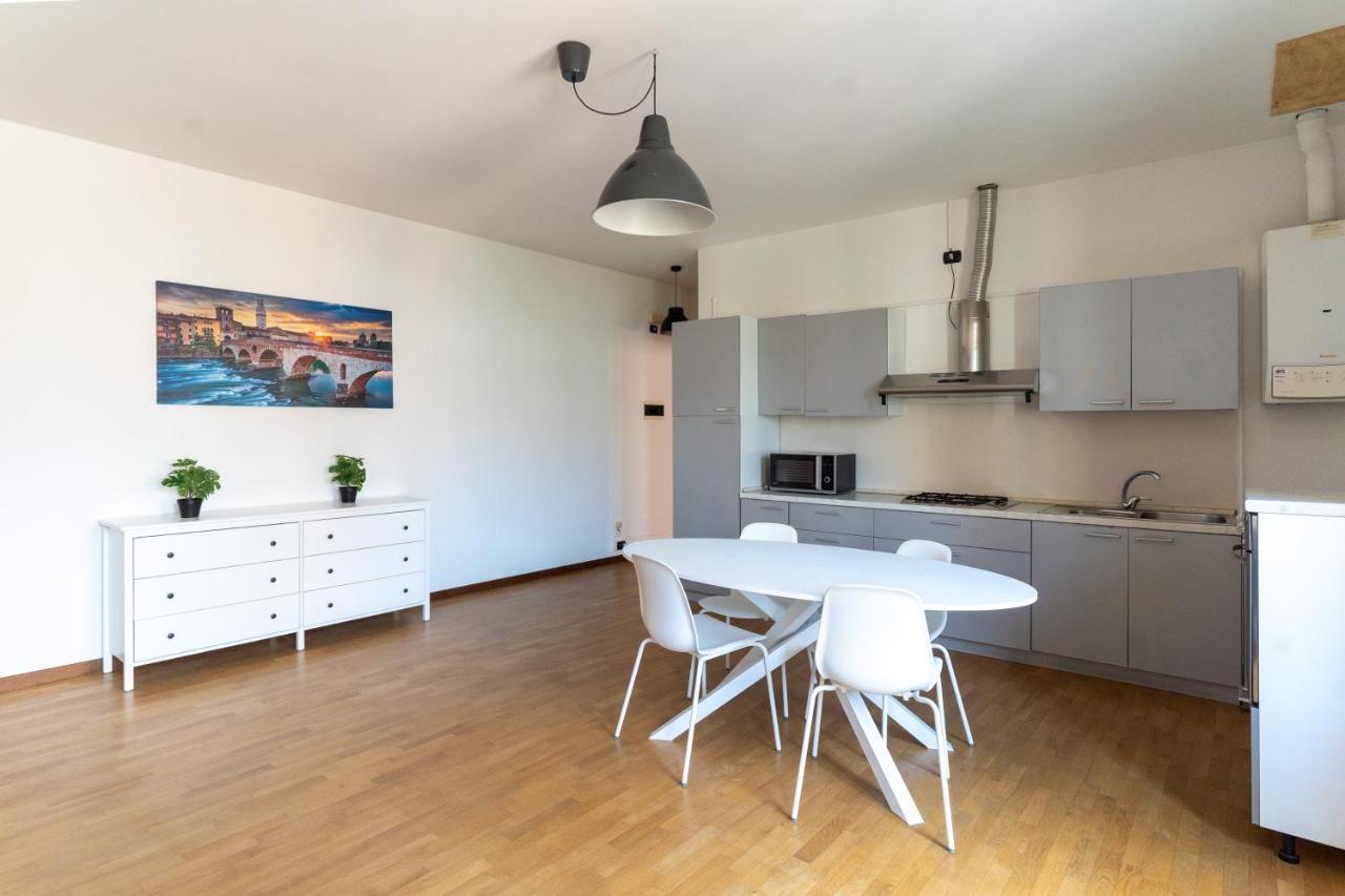 Residenza Al Corso Apartment Verona Luaran gambar